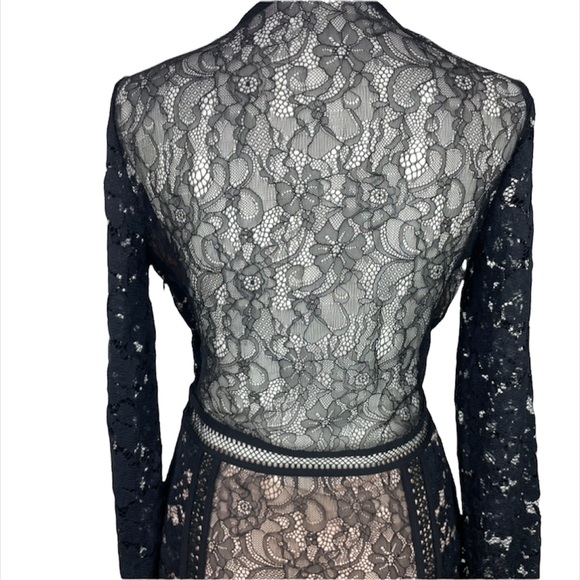 Express Black Floral Lace Nude Plunging Neckline Mini Dress  Size 6 - Picture 5 of 13